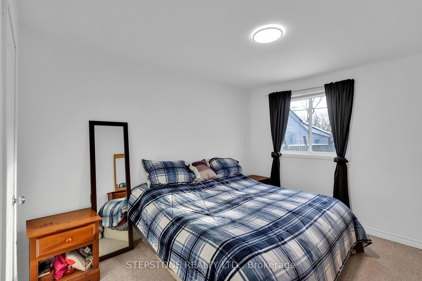 56 41st Street W • Toronto, ON photo 21