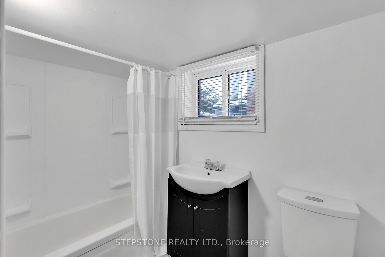 56 41st Street W • Toronto, ON photo 29