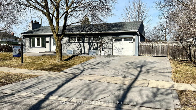 76 Eldomar Ave, Brampton, L6W 1R3 | Image 2