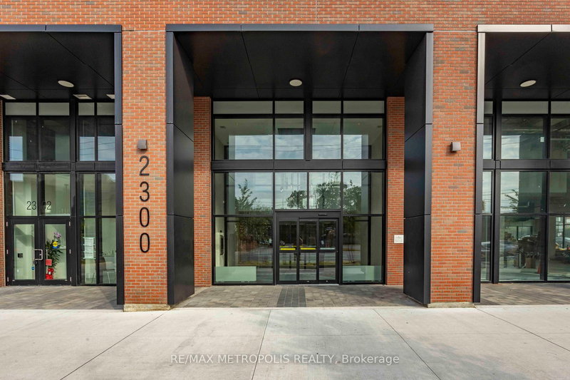 307 - 2300 St Clair Ave W, Toronto, M6N 0B3 | Image 2