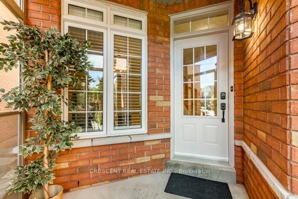 5971 Stonebriar Crescent