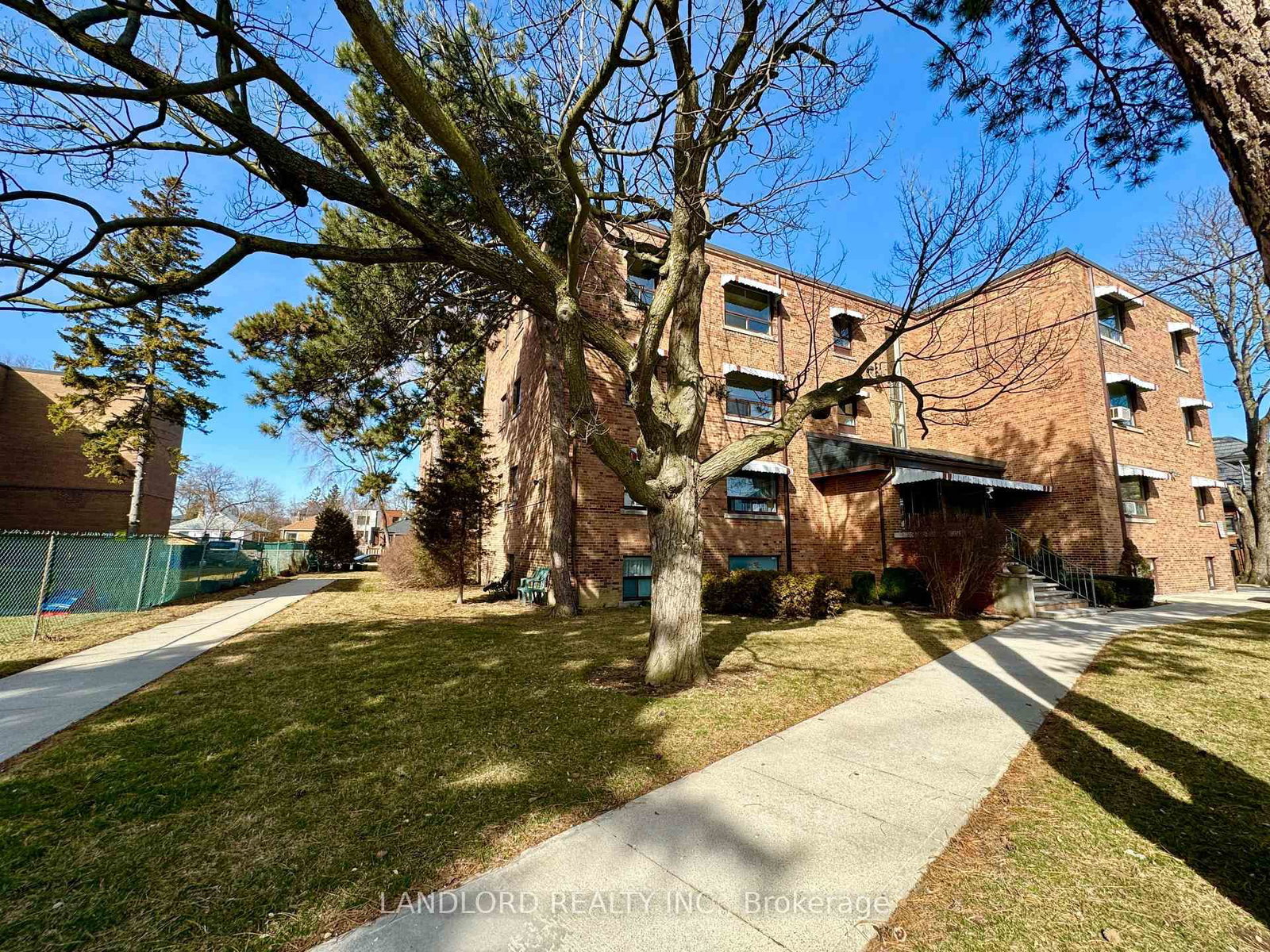 Semi-Detached House for lease at 16-2696 Lake Shore Boulevard, Toronto, Ontario, M8V 1G8 - Mimico - MLS: W12752488