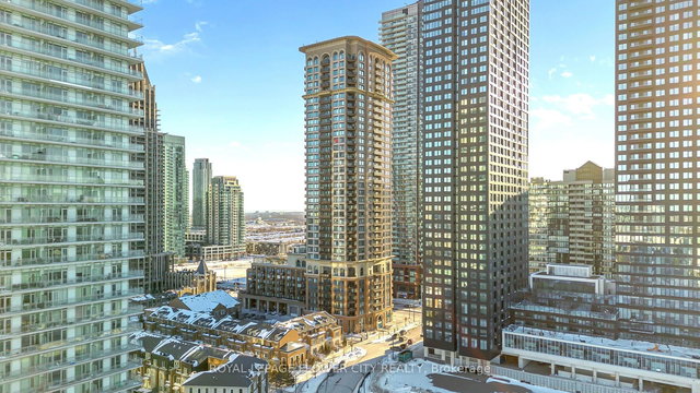 909 - 385 Prince of Wales Dr Drive W