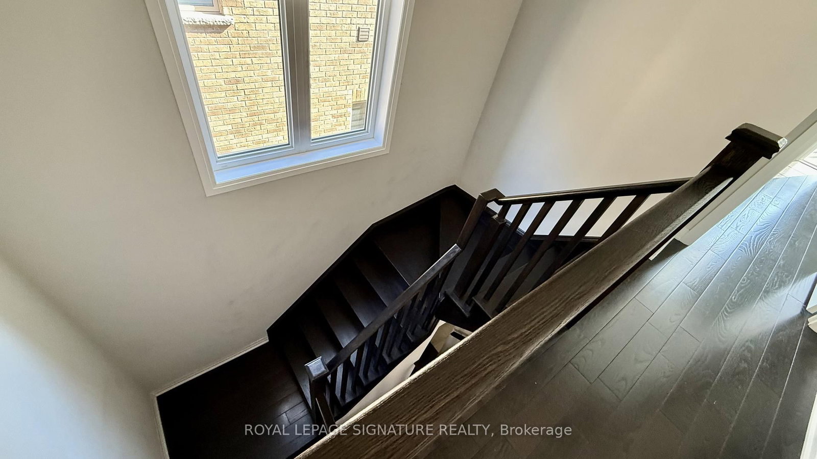 Townhouse for lease at 755 Elsley Court, Milton, Ontario, L9T 9J6 - Beaty - MLS: W12753636