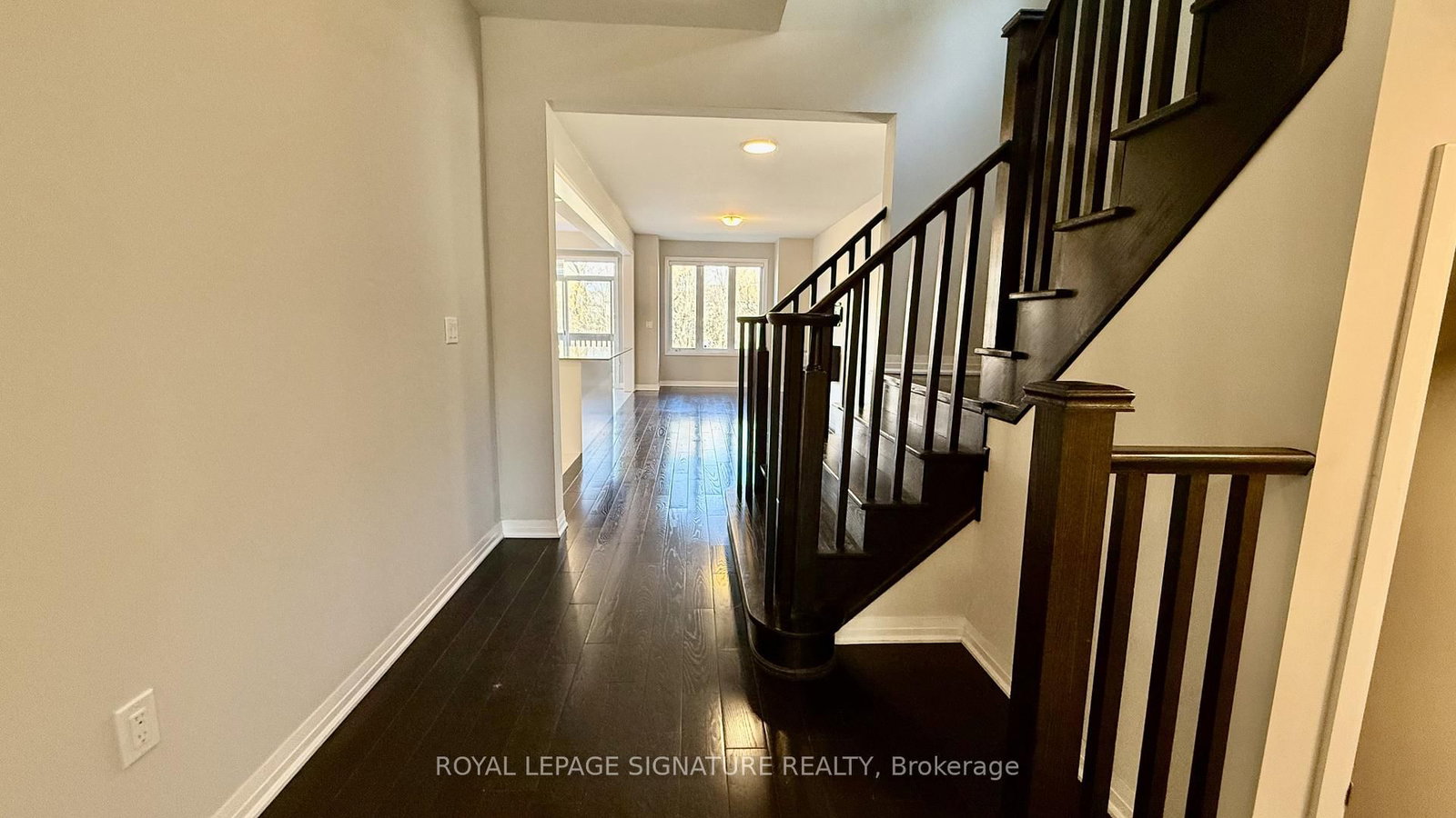 Townhouse for lease at 755 Elsley Court, Milton, Ontario, L9T 9J6 - Beaty - MLS: W12753636