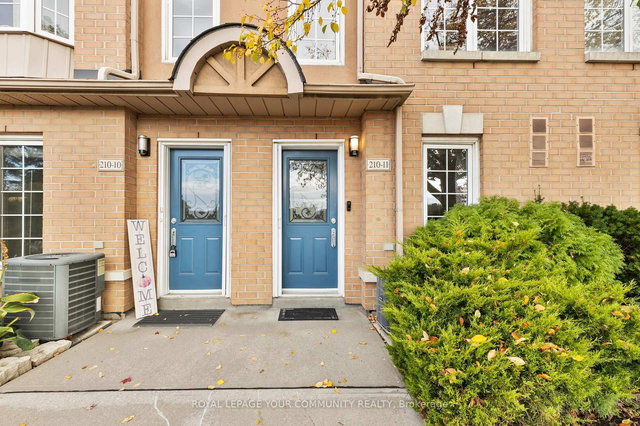 11 - 210 Manitoba Street