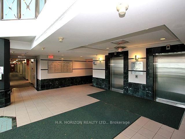 206 - 40 Finchgate Blvd, Brampton, L6T 3J1 | Image 3