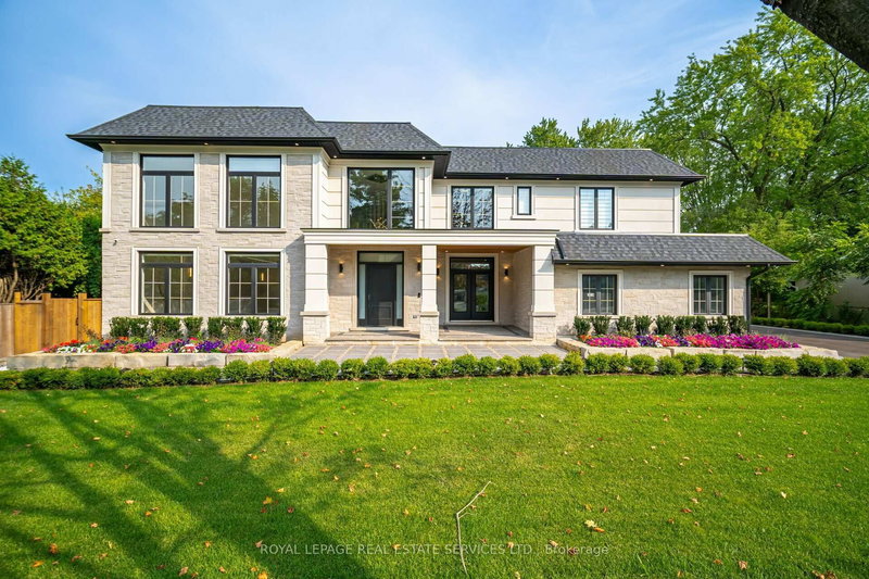 2014 Lakeshore Rd W, Oakville, L6L 1G7 | Image 2