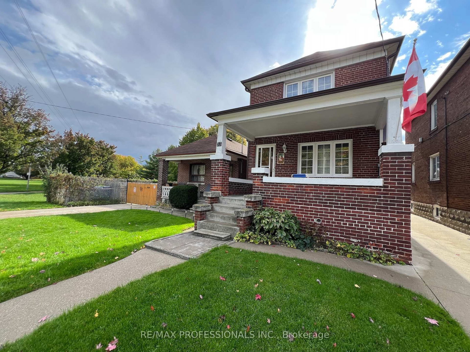 Listing Image 2