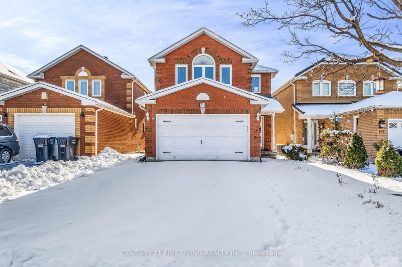 71 Ravenscliffe Crt, Brampton, L6X 4N9 | Image 3