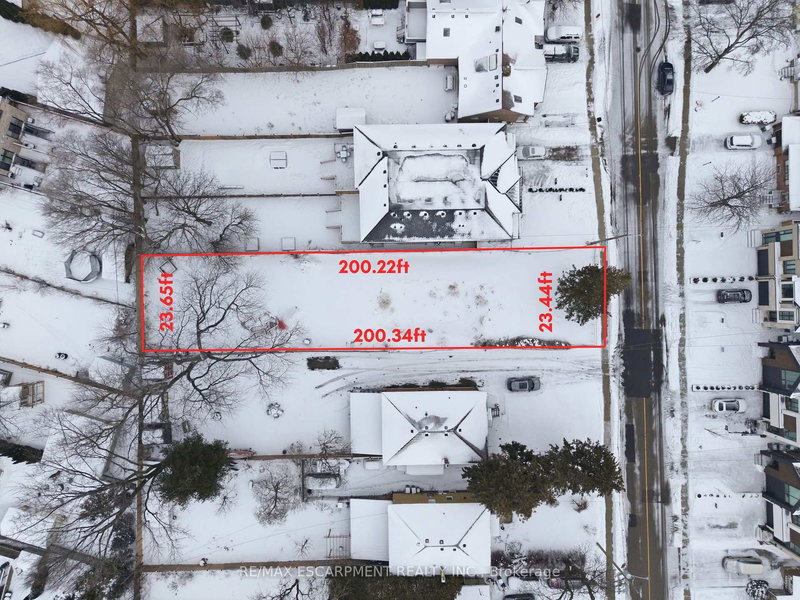 19B Broadview Ave, Mississauga, L5H 2S8 | Image 2