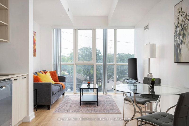 407 - 2300 St Clair Ave W, Toronto, M6N 0B3 | Image 3