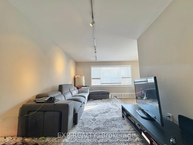 Unit-6 - 25 Paisley Boulevard E