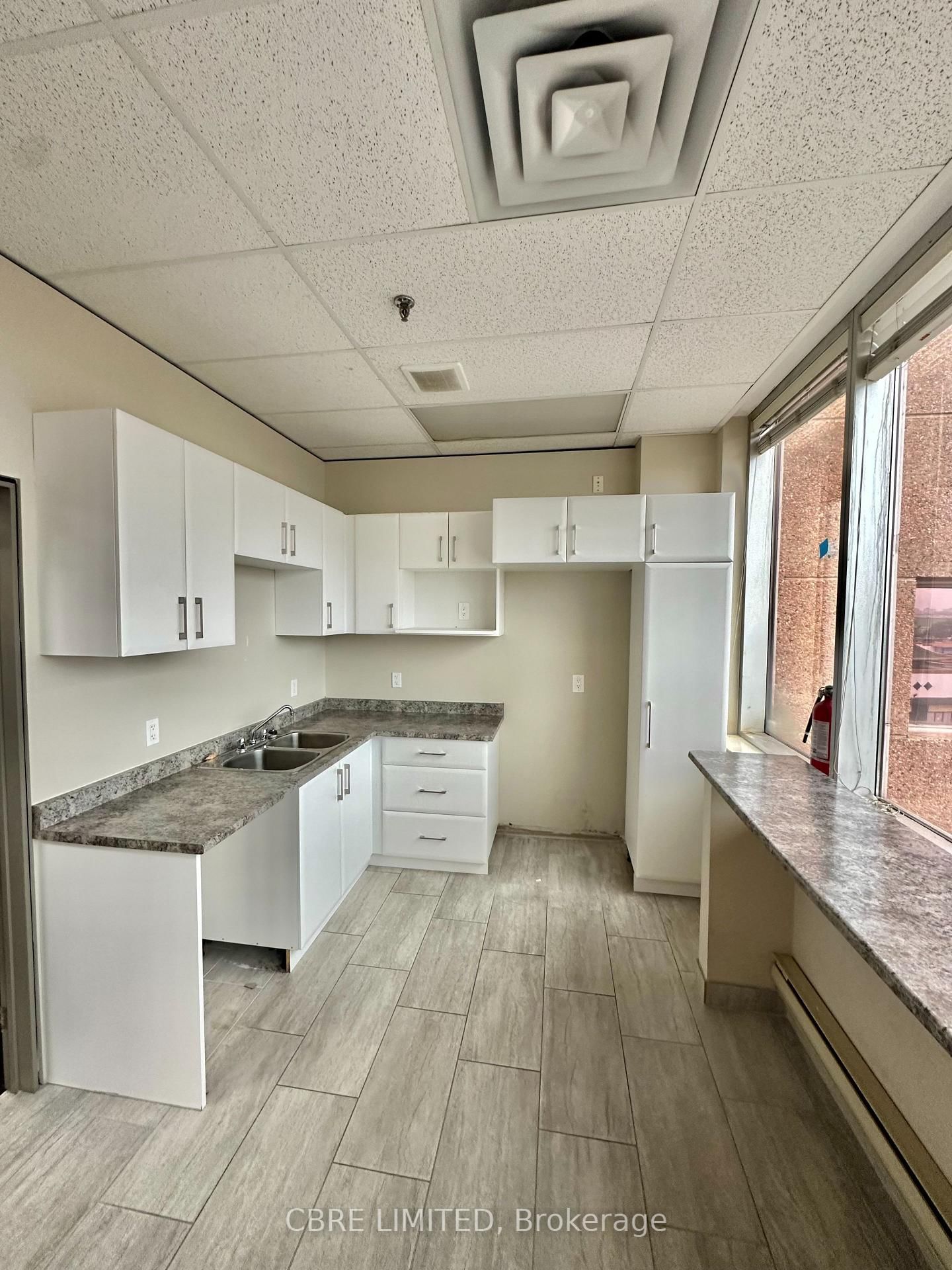 918 Dundas Street E, Unit 400B - Photo 3