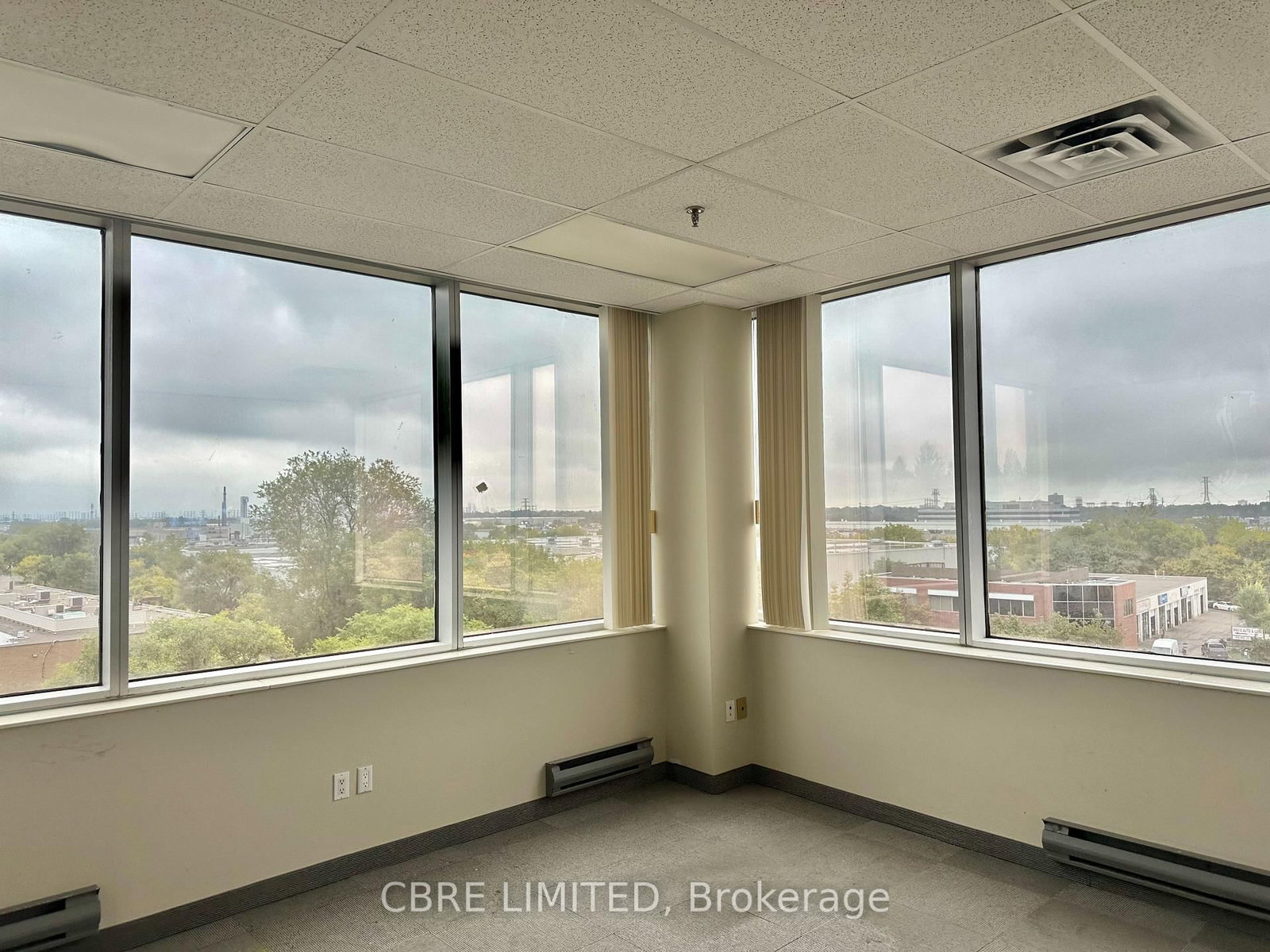 918 Dundas Street E, Unit 400B - Photo 4
