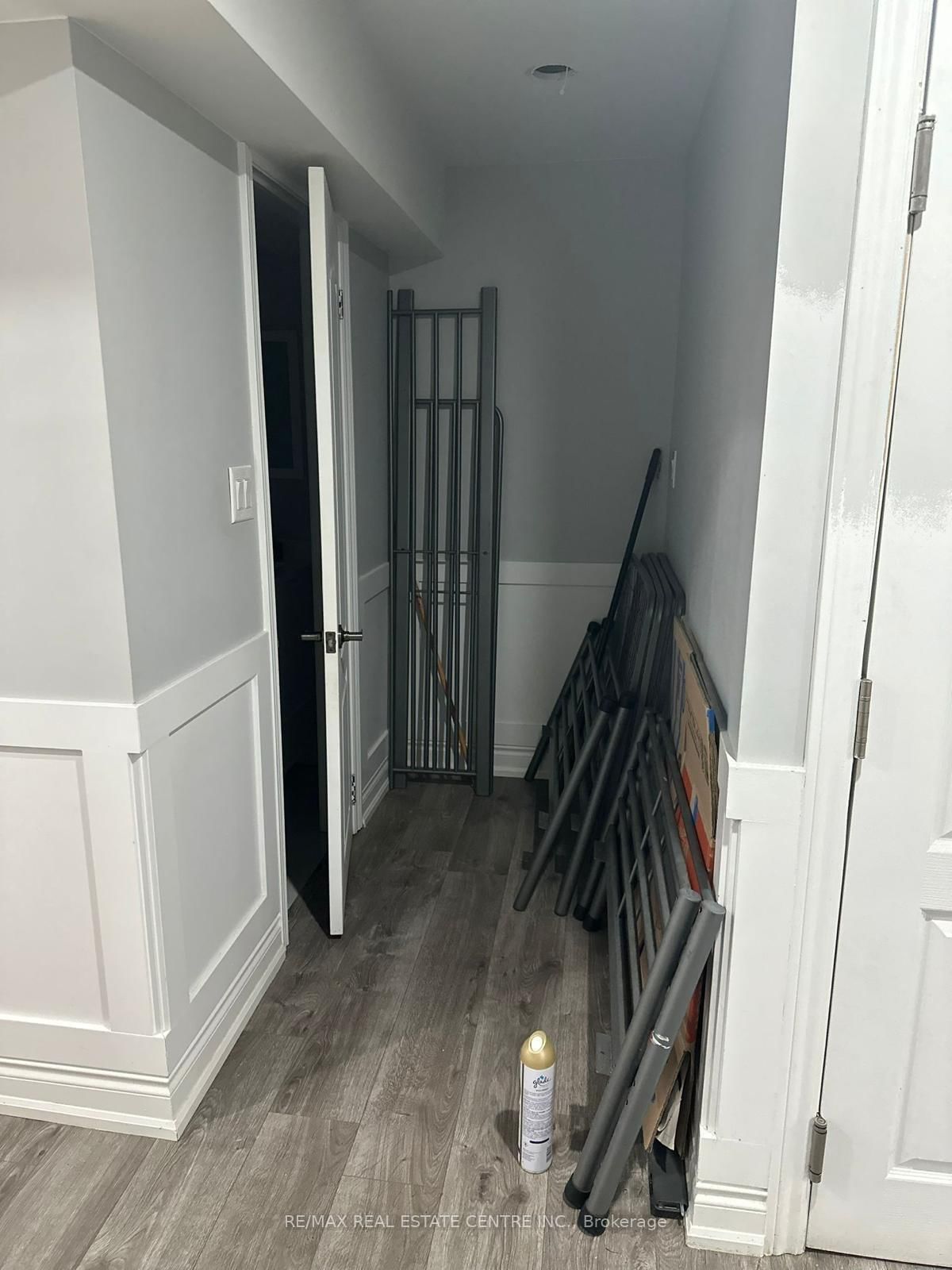 266 Dougall Avenue - Photo 11