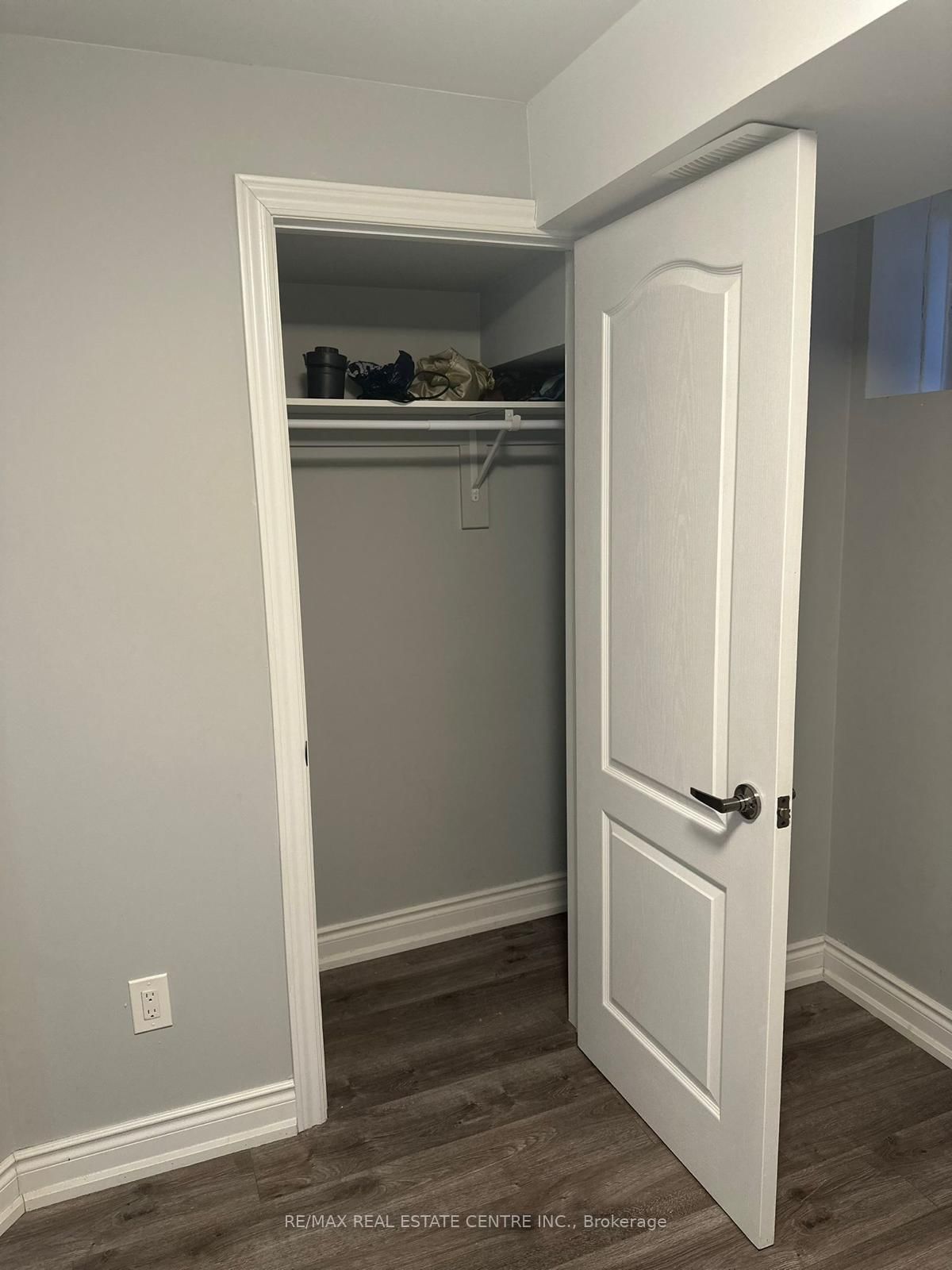 266 Dougall Avenue - Photo 12