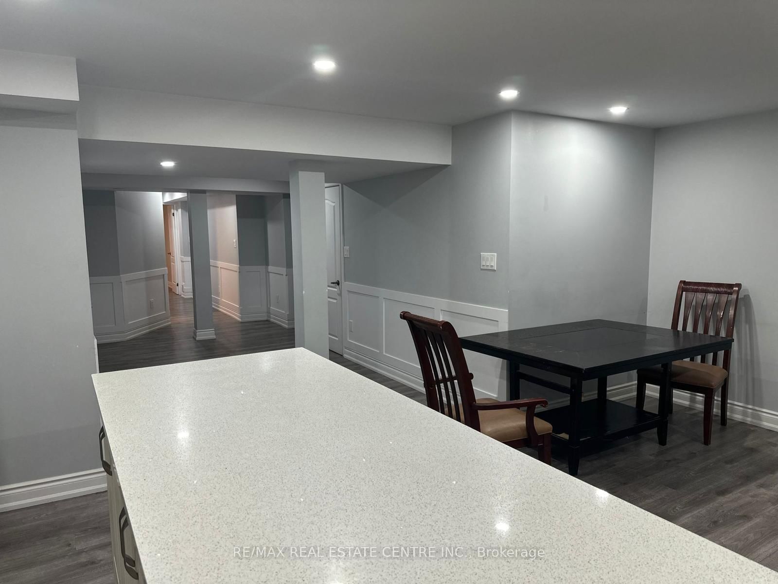 266 Dougall Avenue - Photo 6