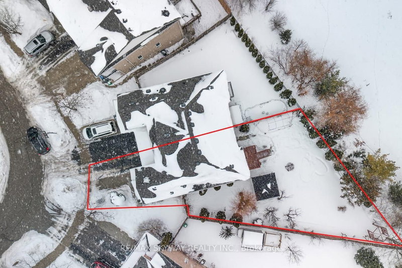 87 Ashdale Rd, Brampton, L6Y 5M9 | Image 3