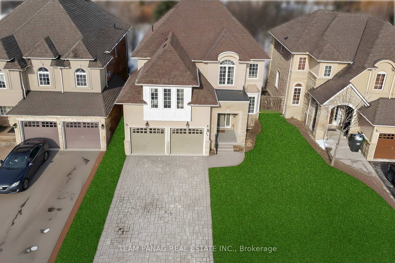 9 Sorbonne Dr, Brampton, L6P 1W5 | Image 2