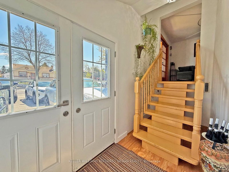 6 Elmhurst Dr, Toronto, M9W 2J3 | Image 3