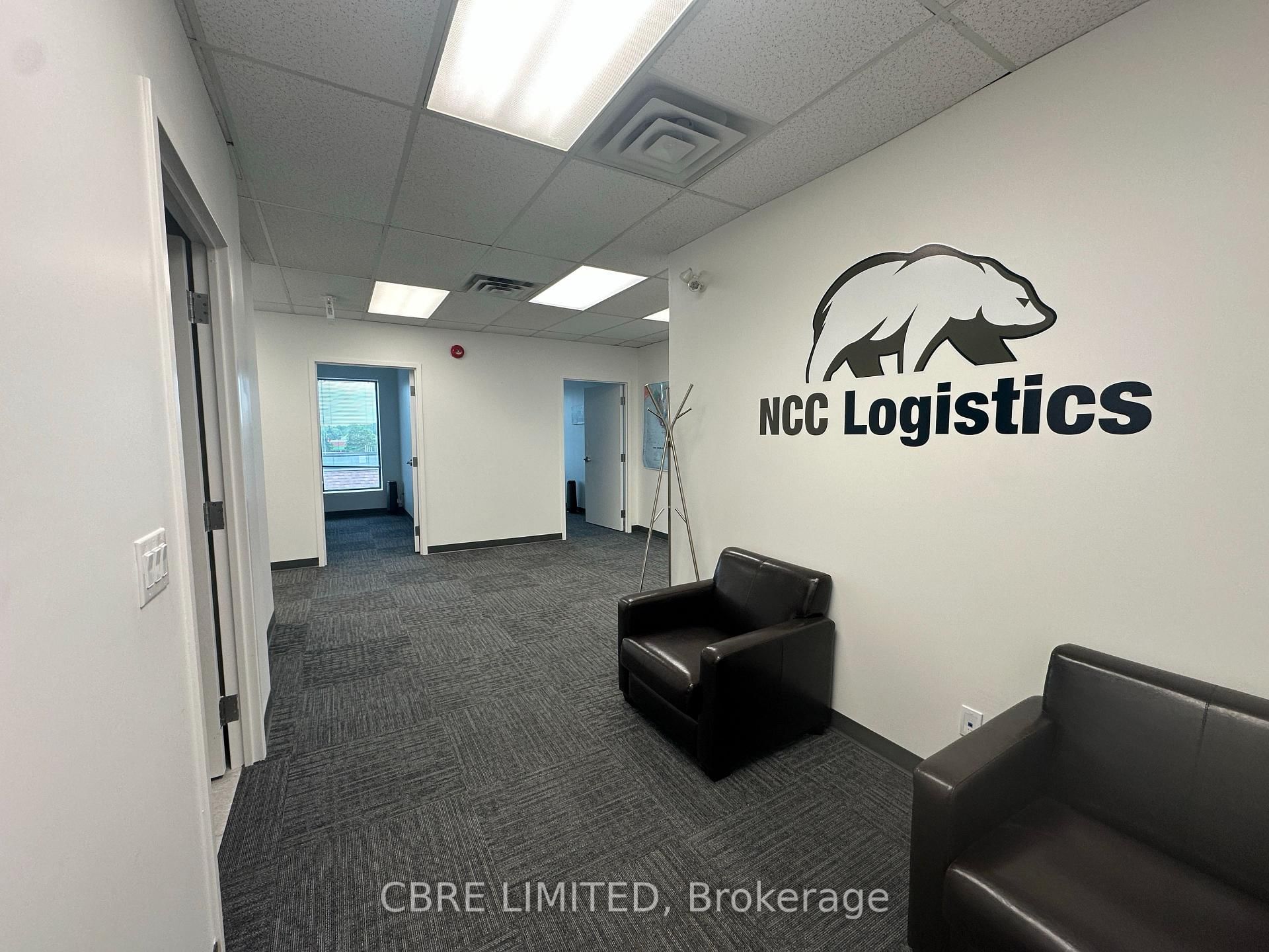 243 North Service Road W, Unit 303