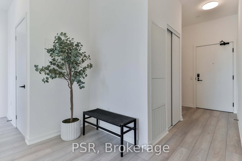 704 - 1285 Dupont St N, Toronto, M6H 2A6 | Image 2