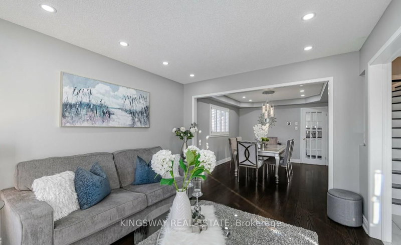 5103 Silverwater Mill Cres, Mississauga, L5V 2B2 | Image 3