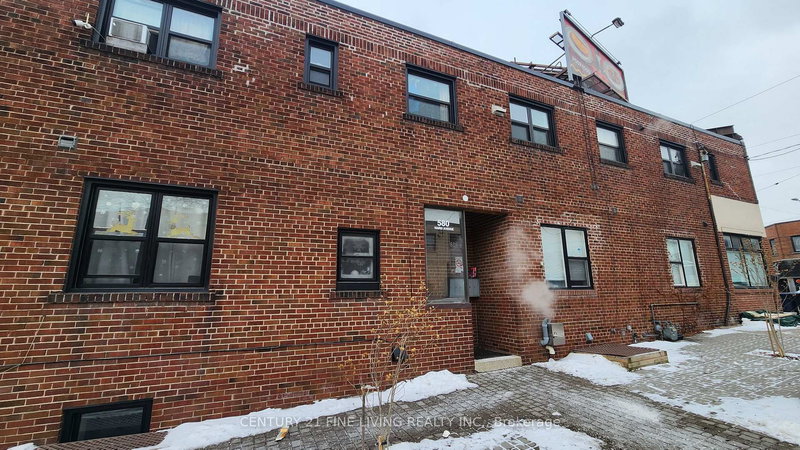 #2 - 580 Nairn Ave W, Toronto, M6E 2K4 | Image 2