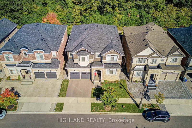 3185 Meadow Marsh Cres, Oakville, L6H 0T6 | Image 2