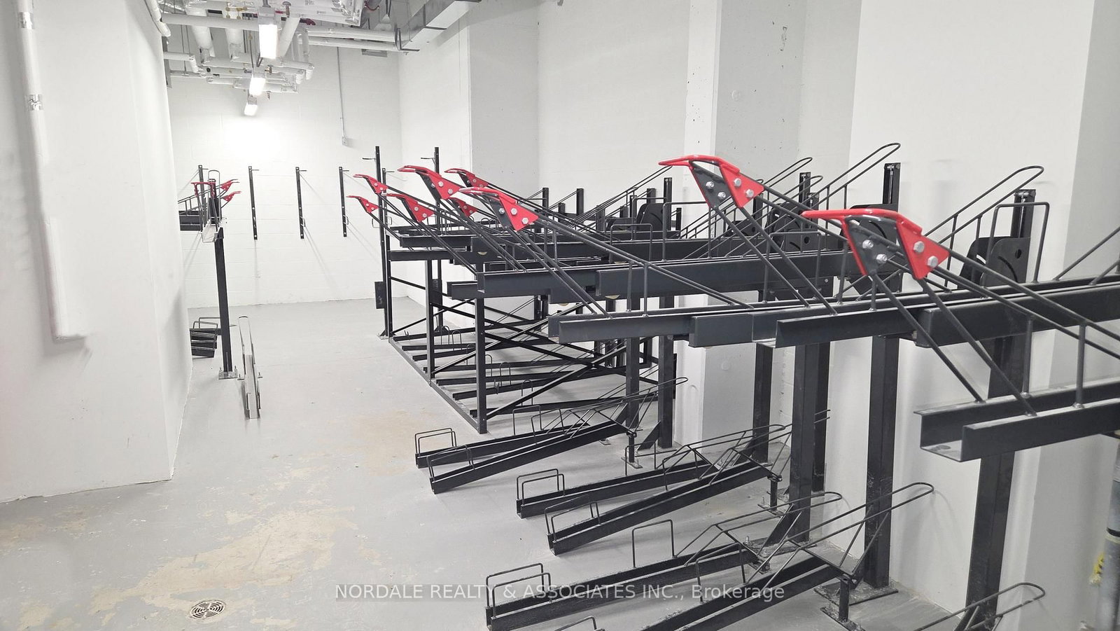 Condo for lease at 311-6 Chartwell Road, Toronto, Ontario, M8Z 0H2 - Stonegate-Queensway - MLS: W12760794