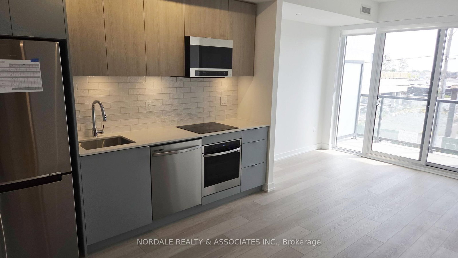 Condo for lease at 311-6 Chartwell Road, Toronto, Ontario, M8Z 0H2 - Stonegate-Queensway - MLS: W12760794