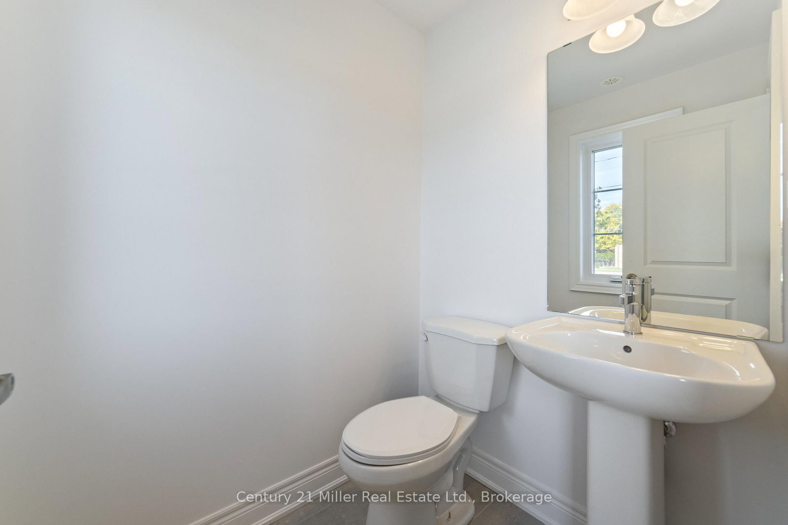 56-2150 Trafalgar Rd, Oakville, view 4