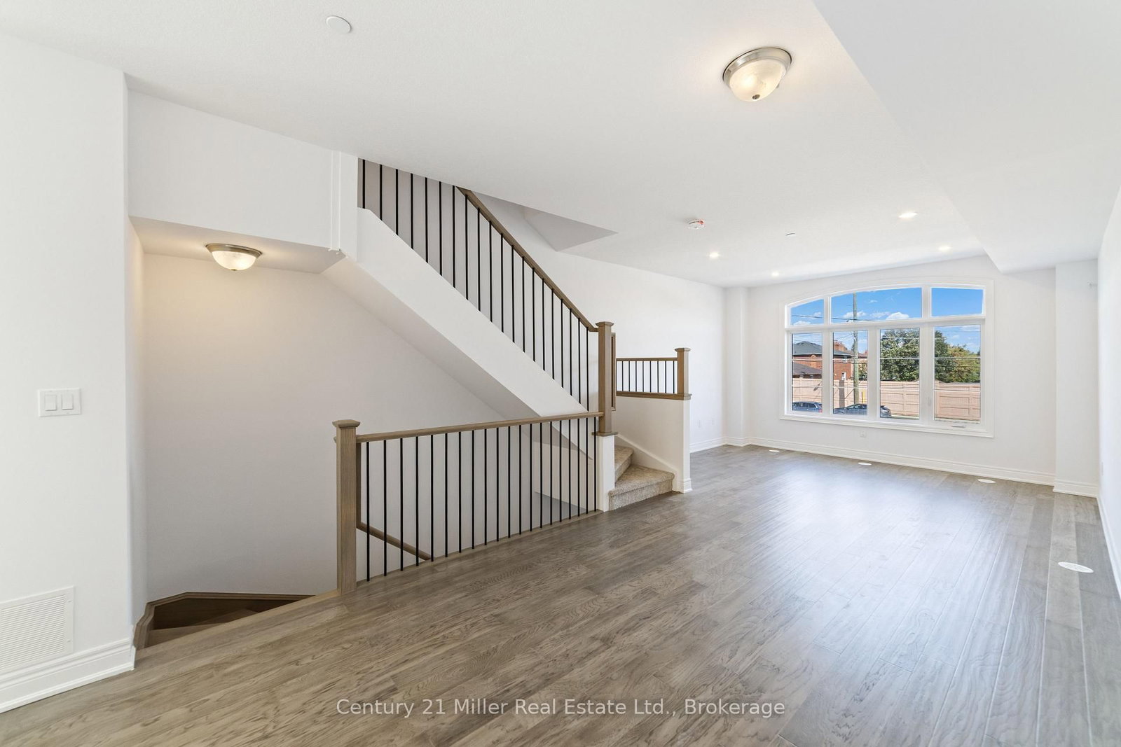 56-2150 Trafalgar Rd, Oakville, view 5