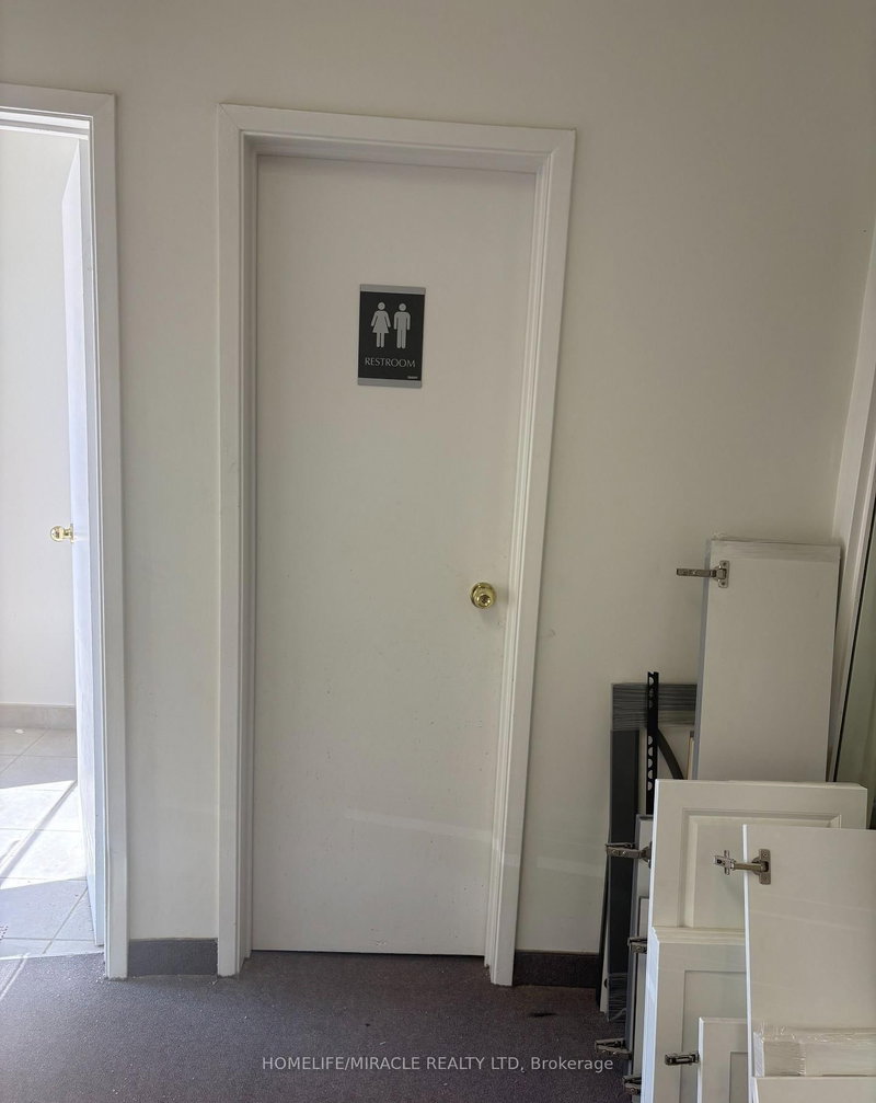 10 - 6315 Shawson Dr, Mississauga, L5T 1J2 | Image 3