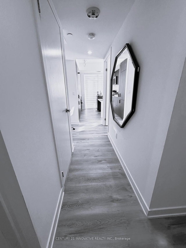 #1710 - 370 Martha Street