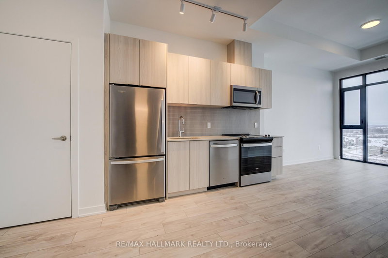 816 - 720 Whitlock Ave, Milton, L9E 1S2 | Image 3