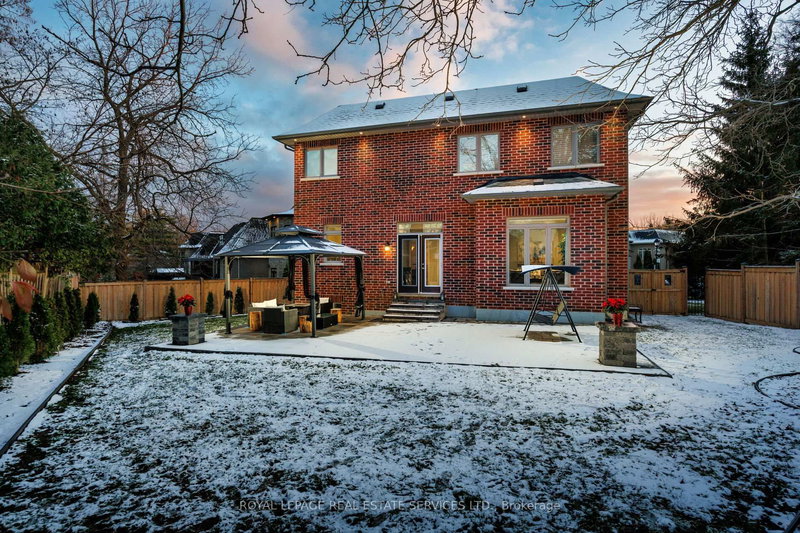 125 Paliser Crt, Oakville, L6K 2H1 | Image 3