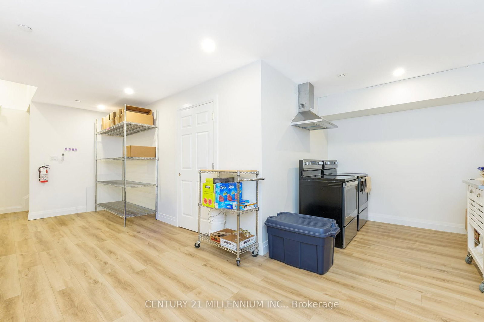 17 Armstrong Street - Photo 33