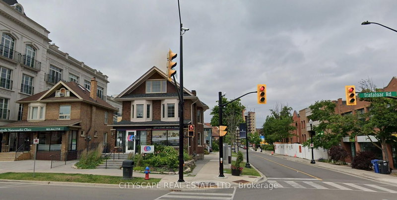 123 Trafalgar Rd, Oakville, L6J 3G4 | Image 2