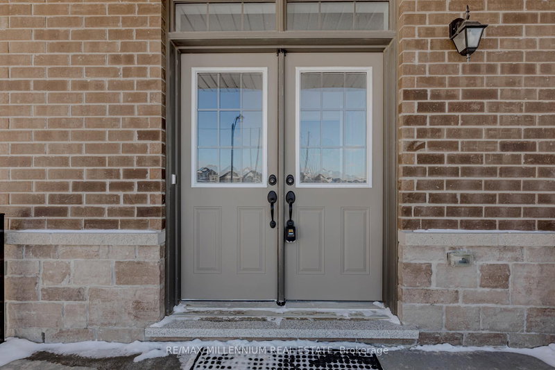 25 Sapwood Cres, Brampton, L6Z 0K8 | Image 2