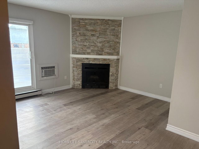 1112 - 1450 GLEN ABBEY Gate