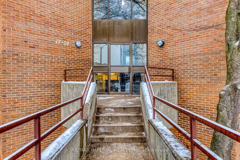 24 - 2035 South Millway Dr, Mississauga, L5L 1R7 | Image 2