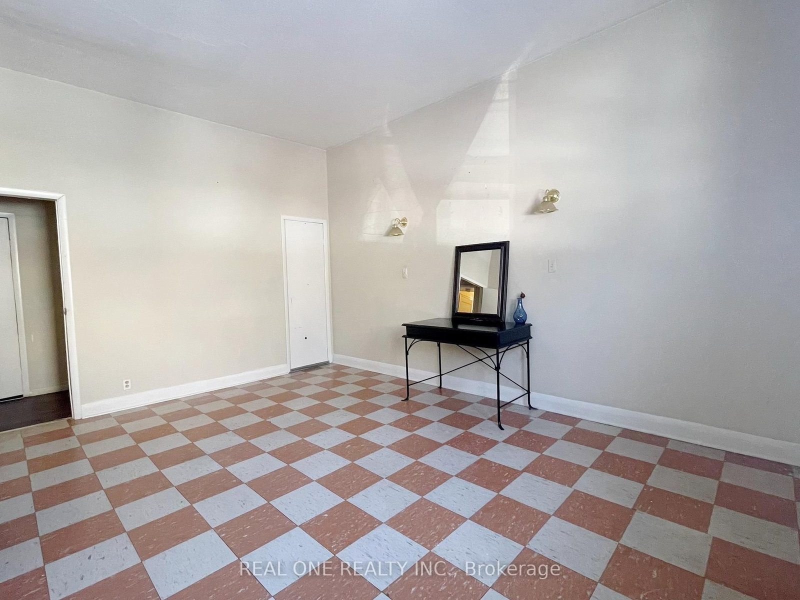 Semi-Detached House for lease at 102 Twenty Fifth Street, Toronto, Ontario, M8V 3P8 - Long Branch - MLS: W12765608