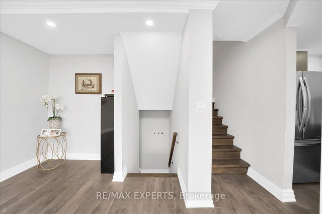 2115 - 11 Wincott Drive