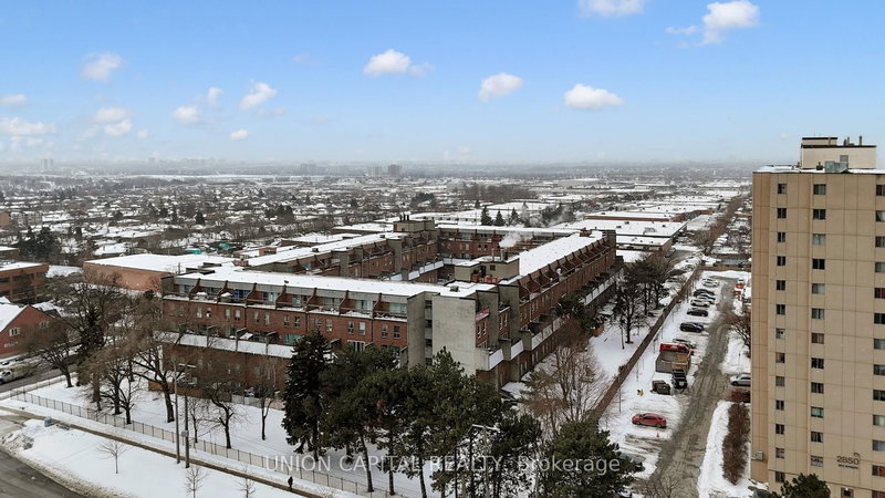 126 - 10 Eddystone Ave, Toronto, M3N 2T2 | Image 2