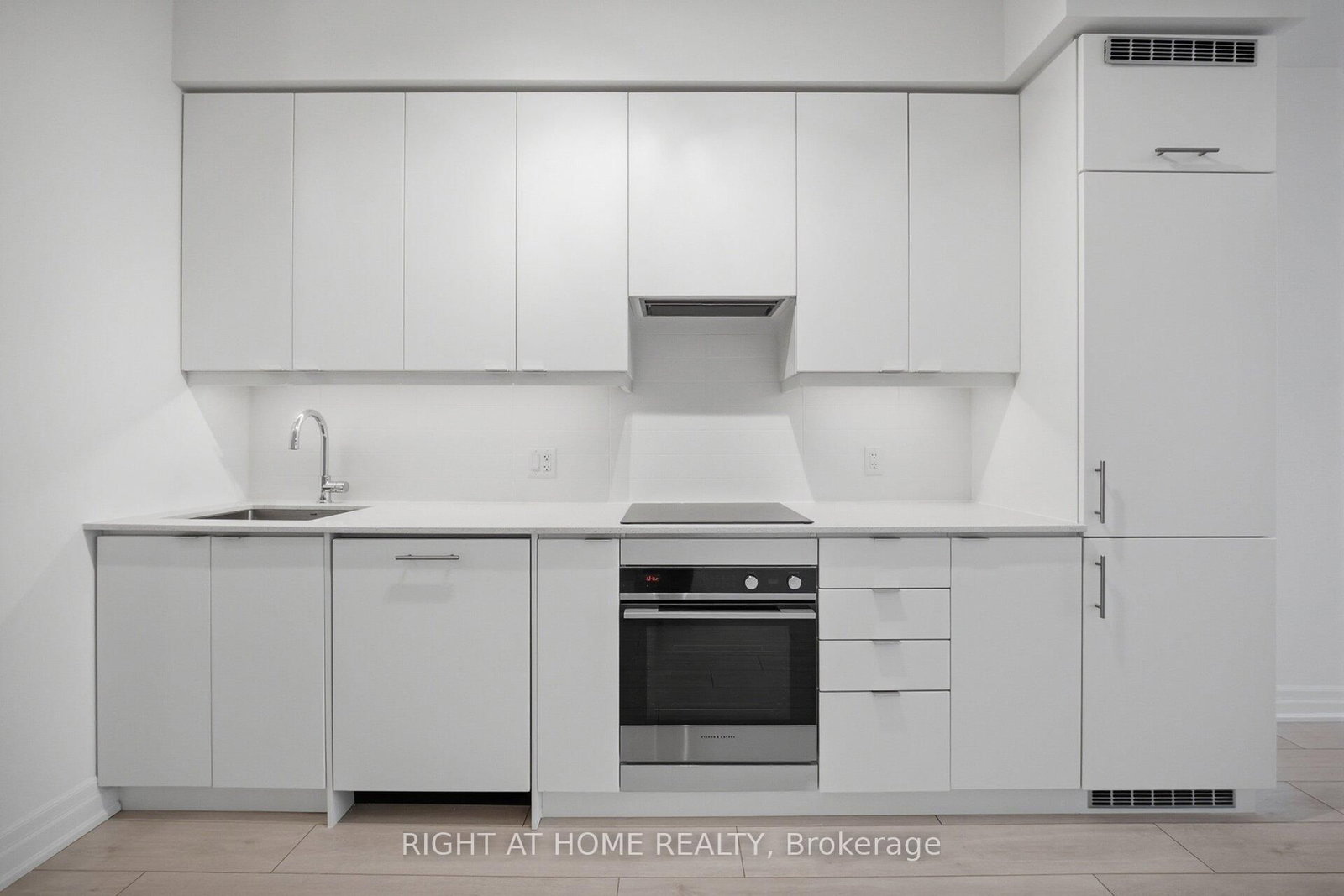 Condo for sale at 3906-30 Elm Drive, Mississauga, Ontario, L5B 0N6 - Fairview - MLS: W12766162