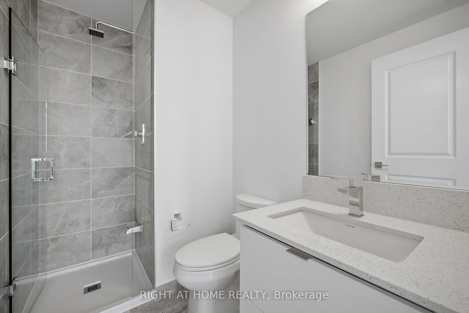 Condo for sale at 3906-30 Elm Drive, Mississauga, Ontario, L5B 0N6 - Fairview - MLS: W12766162