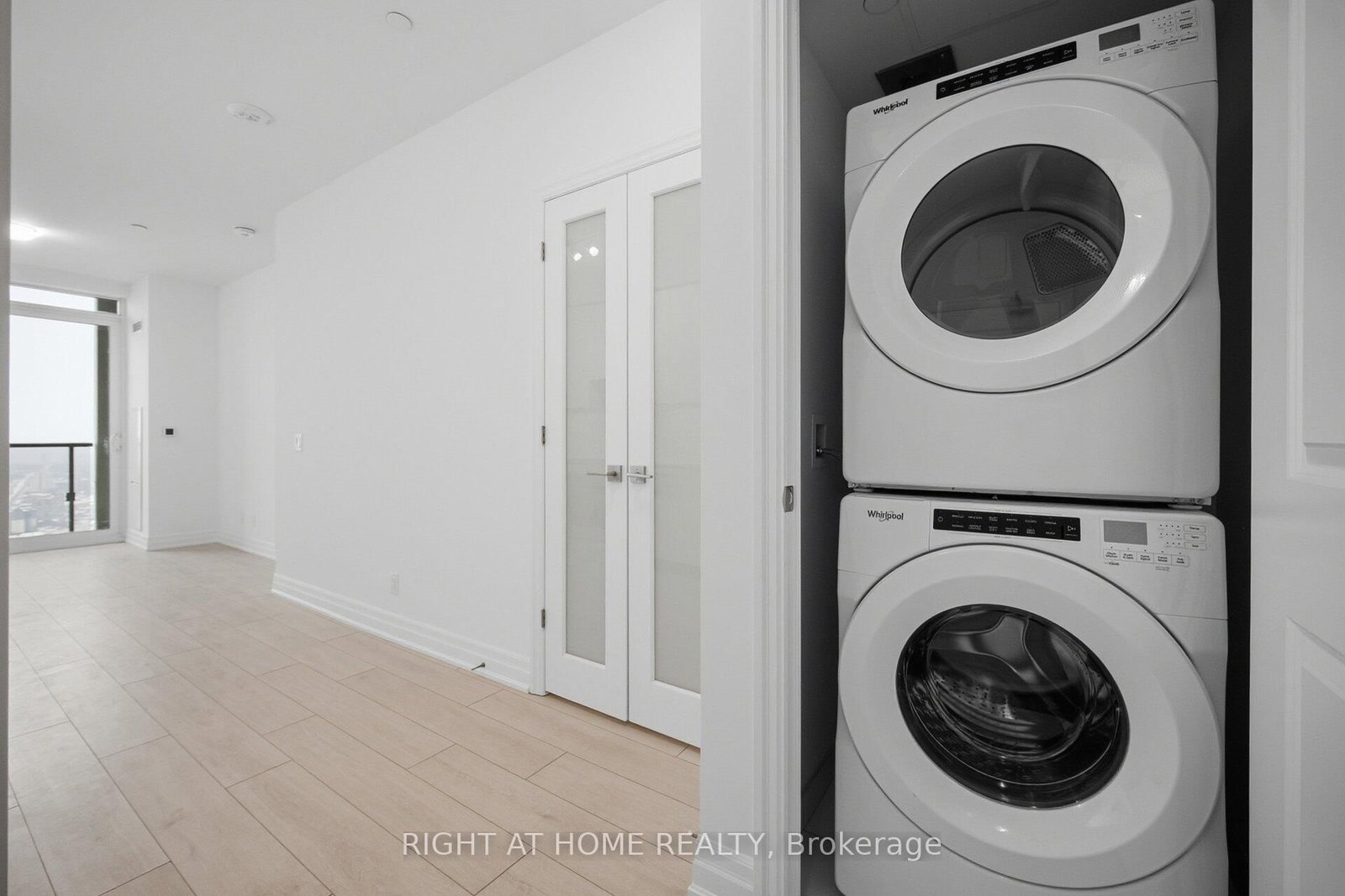 Condo for sale at 3906-30 Elm Drive, Mississauga, Ontario, L5B 0N6 - Fairview - MLS: W12766162