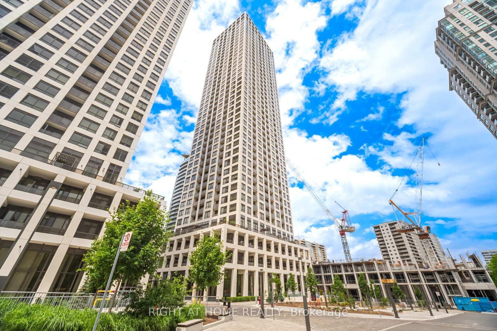 Condo for sale at 3906-30 Elm Drive, Mississauga, Ontario, L5B 0N6 - Fairview - MLS: W12766162